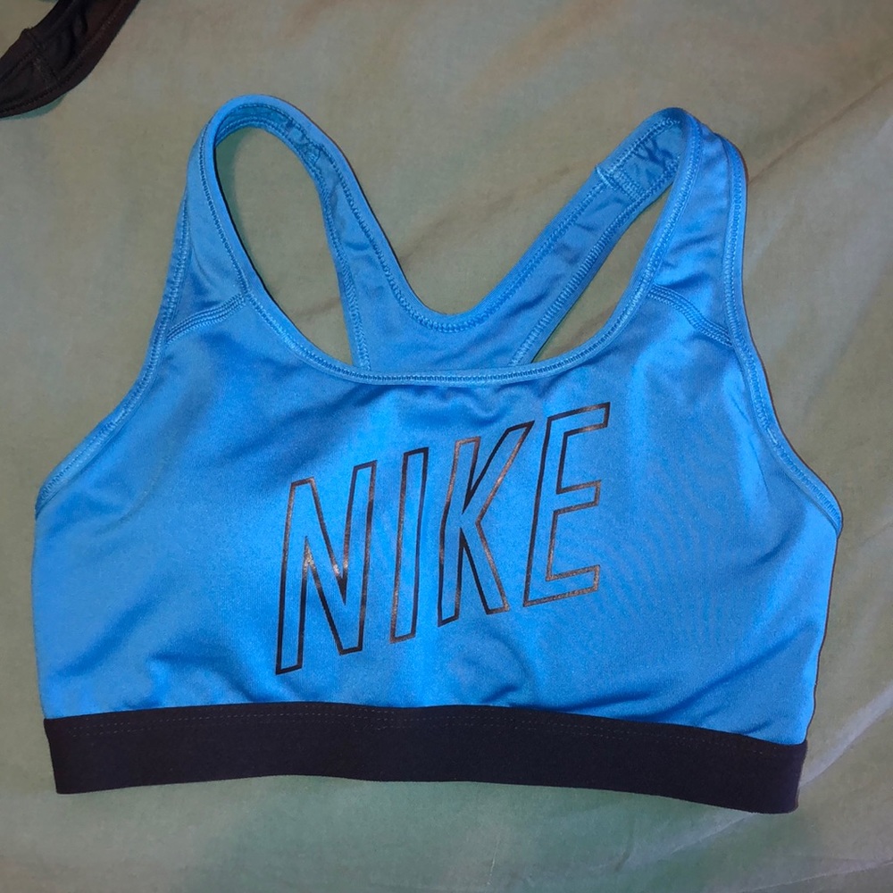 Nike dri-Fit sports bra